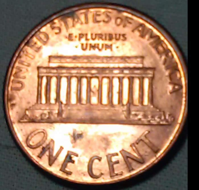 1995-P-Lincoln-Memorial-Cent-With-Die-Chip-In-2nd-9-In-Date